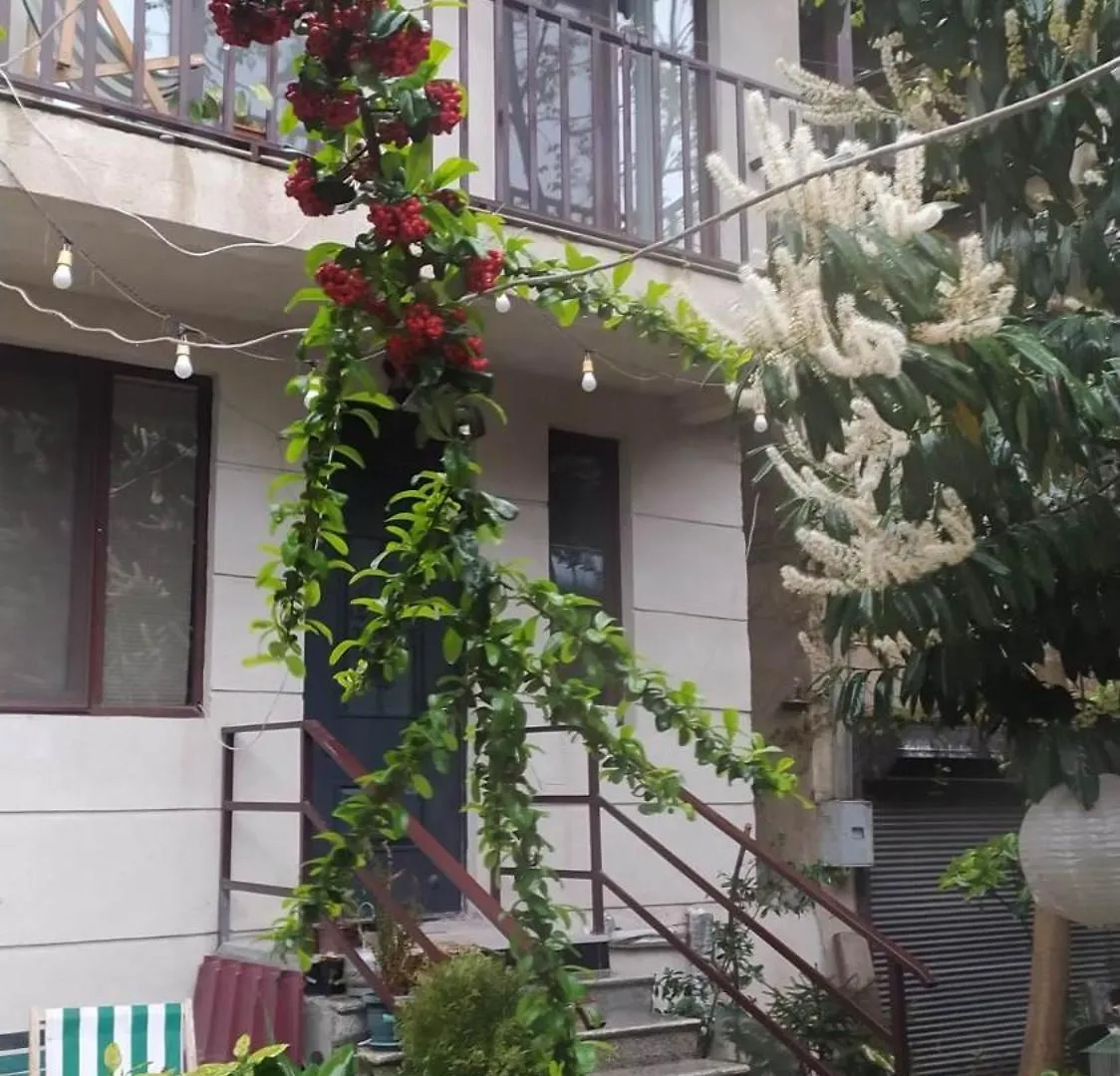 George Apartment ティビリシ